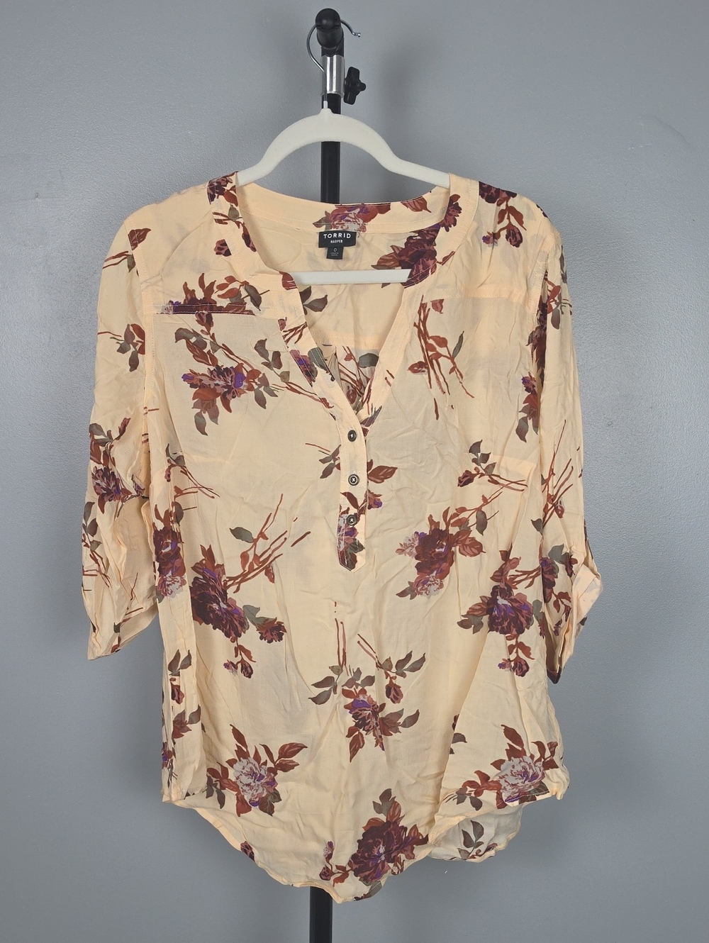 Torrid Harper Floral Pullover Blouse Cream Peach Size 0(Large)EUC!